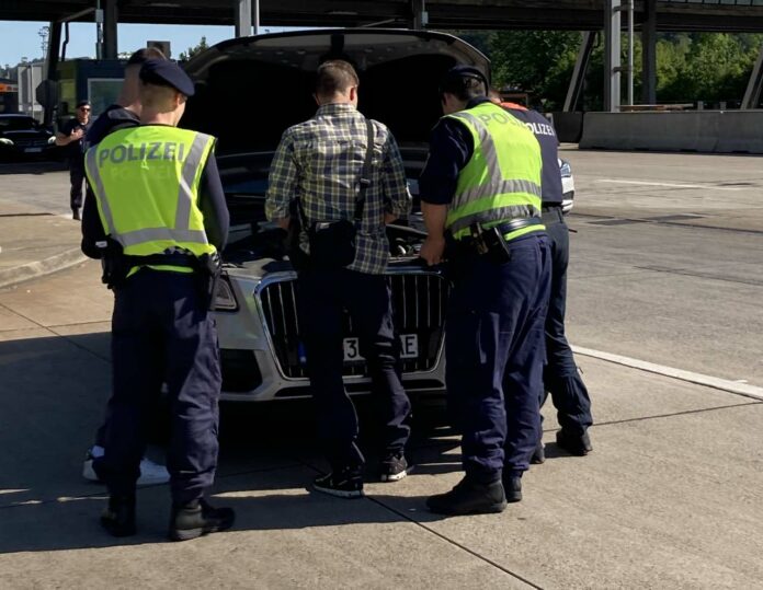 Schwerpunktkontrolle Polizei Spielfeld