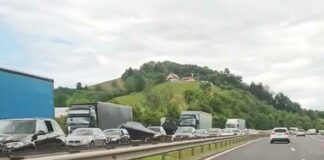Stau in Slowenien auf Autobahn