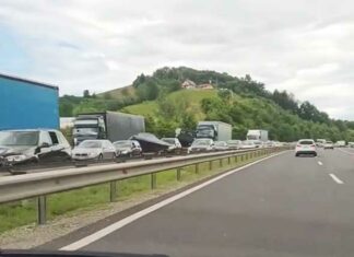 Stau in Slowenien auf Autobahn